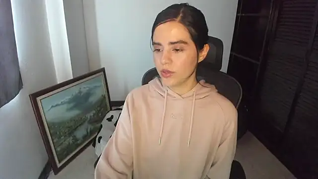 mia collins x online show from September 2025 07:35:01 PM