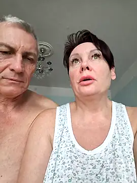 Snapshot of _lady_red_ chatting on December 2025 10:20:02 AM lady red online show from December 2025 10:20:02 AM