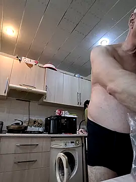  lady red  online show from April 2026 02:36:02 PM