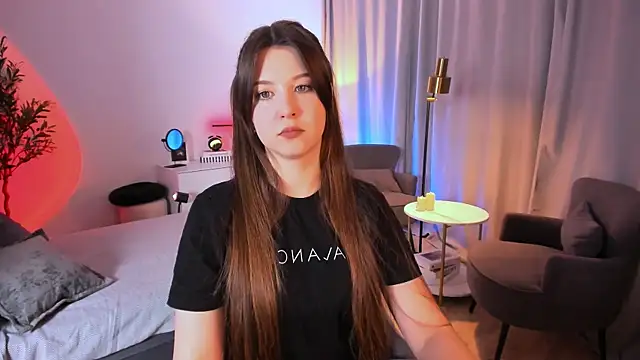 ElizaMild online show from March 2026 01:17:02 PM