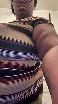 Snapshot of Anni123lol@xh chatting on November 2025 11:47:01 PM Anni123lolxh online show from November 2025 11:47:01 PM