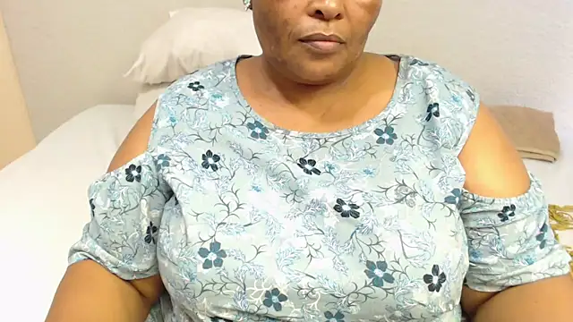 zandile online show from December 2025 12:43:01 PM