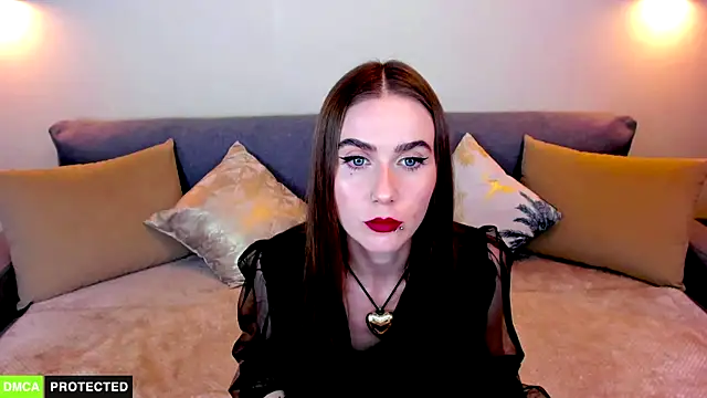 TheWoman   online show from December 2024 07:15:02 PM