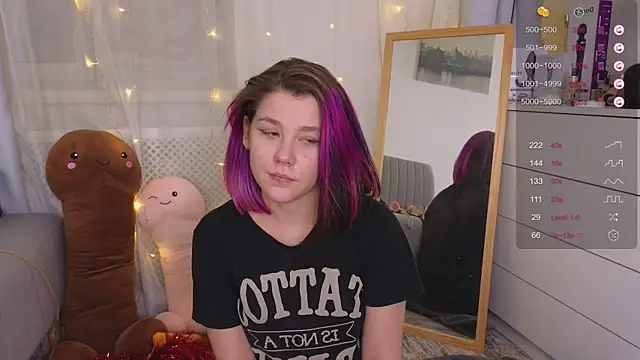 Snapshot of Mira_Falls chatting on January 2025 11:35:01 AM Mira Falls online show from January 2025 11:35:01 AM