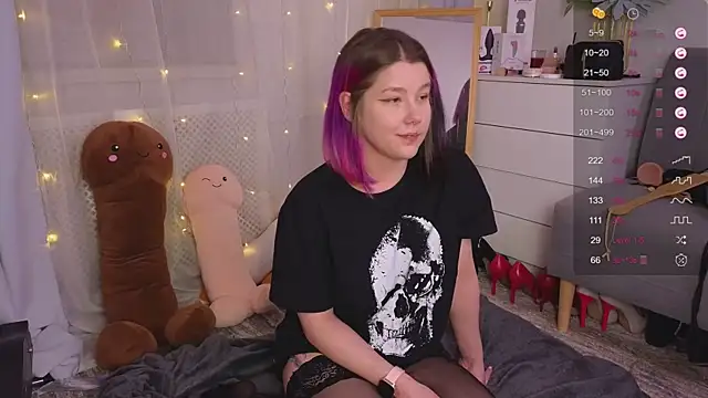 Snapshot of Mira_Falls chatting on February 2025 08:35:02 AM Mira Falls online show from February 2025 08:35:02 AM