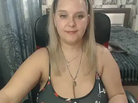 Snapshot of Boolochka chatting on March 2025 12:52:01 PM Boolochka online show from March 2025 12:52:01 PM