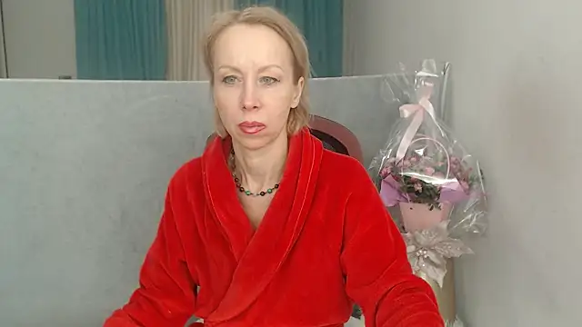 Snapshot of LuxuryNika chatting on February 2026 05:39:01 PM LuxuryNika online show from February 2026 05:39:01 PM