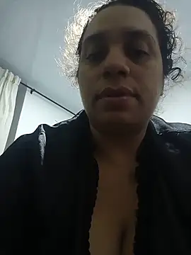 Snapshot of AlexxandraRivera chatting on May 2026 07:05:02 AM AlexxandraRivera online show from May 2026 07:05:02 AM
