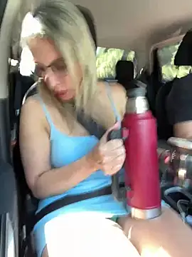 Snapshot of Gatitacarlita chatting on December 2024 05:52:02 PM Gatitacarlita online show from December 2024 05:52:02 PM