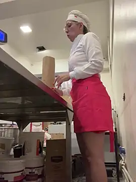 Snapshot of Gatitacarlita chatting on December 2024 06:27:01 PM Gatitacarlita online show from December 2024 06:27:01 PM