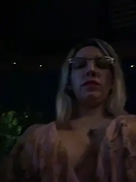 Snapshot of Gatitacarlita chatting on December 2024 12:26:01 AM Gatitacarlita online show from December 2024 12:26:01 AM