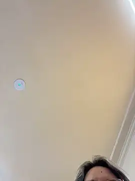 Snapshot of Gatitacarlita chatting on November 2025 11:21:02 AM Gatitacarlita online show from November 2025 11:21:02 AM