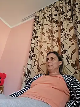 IsabelleCraft online show from March 2025 12:52:01 PM