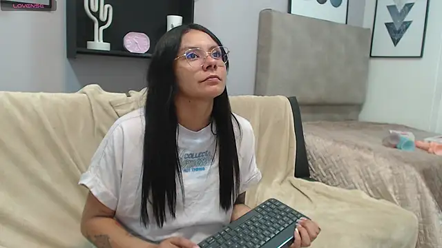 valevicious online show from February 2025 10:20:02 PM