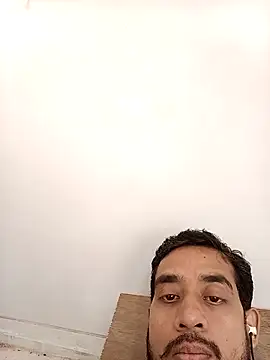 Januooo online show from January 2026 09:33:02 AM