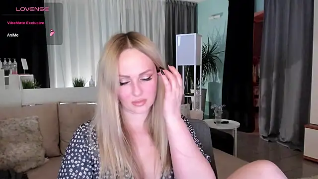 Libby Nora online show from December 2024 02:05:02 PM