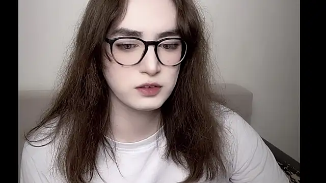MinniMaksy online show from July 2026 05:37:02 AM