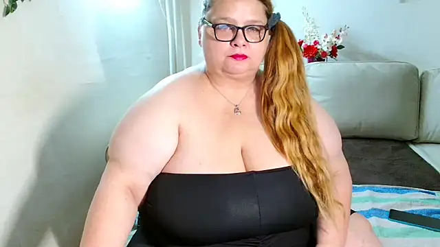 sexymollig online show from December 2024 02:16:02 PM