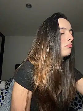 swrennn19 online show from October 2025 11:41:02 PM