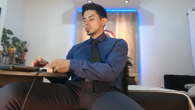 Andrew 4  online show from January 2026 07:13:01 AM