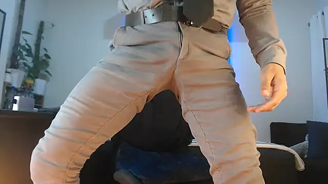 Andrew 4  online show from March 2026 06:19:02 AM