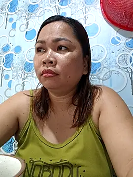 Snapshot of XXLorie_02 chatting on June 2026 10:48:02 PM XXLorie 02 online show from June 2026 10:48:02 PM