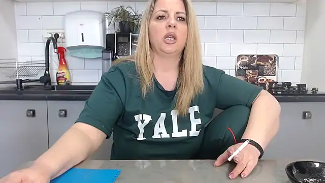 erikaerika online show from March 2025 12:59:02 PM