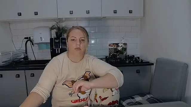 erikaerika online show from September 2025 06:25:02 AM