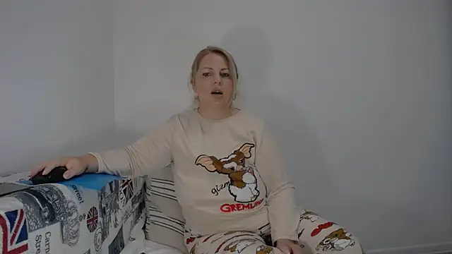 erikaerika online show from September 2025 05:57:02 AM