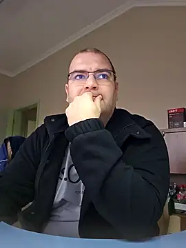 Snapshot of Andrew1900529 chatting on January 2025 12:50:01 PM Andrew1900529 online show from January 2025 12:50:01 PM