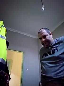 Snapshot of Andrew1900529 chatting on December 2025 06:19:01 AM Andrew1900529 online show from December 2025 06:19:01 AM