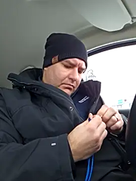 Snapshot of Andrew1900529 chatting on January 2026 12:19:01 PM Andrew1900529 online show from January 2026 12:19:01 PM