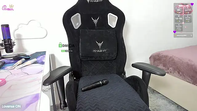 SkyqueenI online show from February 2026 07:04:02 AM