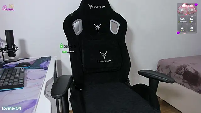 SkyqueenI online show from February 2026 08:03:02 AM