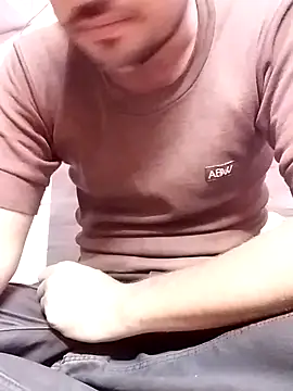 Snapshot of HotBoyOm chatting on February 2025 06:05:02 PM HotBoyOm online show from February 2025 06:05:02 PM