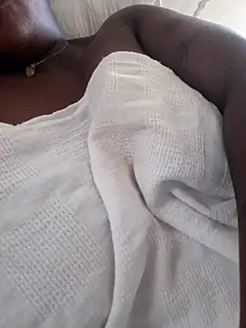 Snapshot of Adrilovechocolate chatting on May 2026 01:51:02 PM Adrilovechocolate online show from May 2026 01:51:02 PM