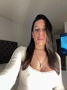 kamivolkano online show from February 2025 10:54:01 PM