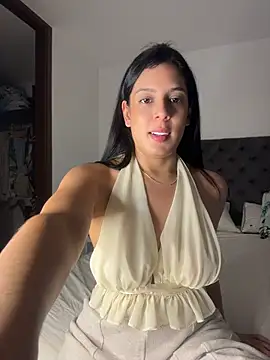 kamivolkano online show from April 2026 12:04:01 AM