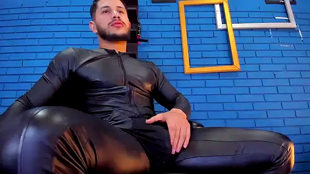 TheIan26 online show from December 2024 07:49:02 PM