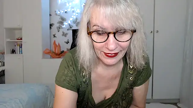 Ghertrude52 online show from February 2025 05:04:01 AM