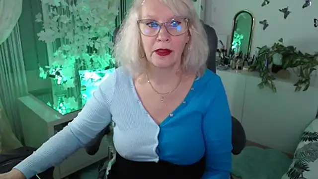 Ghertrude52 online show from February 2026 04:33:01 AM