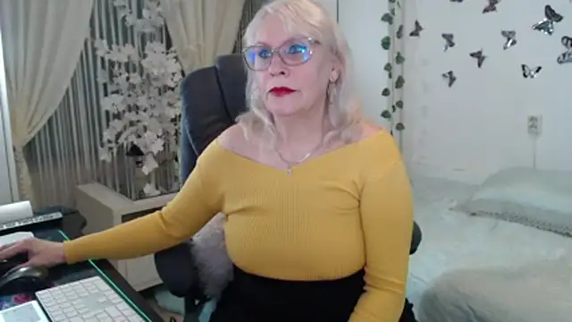 Ghertrude52 online show from March 2026 04:40:02 AM