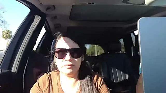 Snapshot of Foglove69 chatting on February 2026 09:22:01 PM Foglove69 online show from February 2026 09:22:01 PM