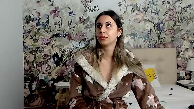 RoseDiamond06 online show from October 2025 12:23:02 PM