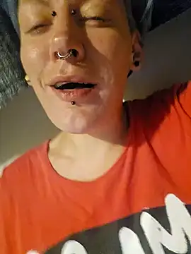 Snapshot of PinkTheHawk chatting on December 2024 03:15:01 PM PinkTheHawk online show from December 2024 03:15:01 PM