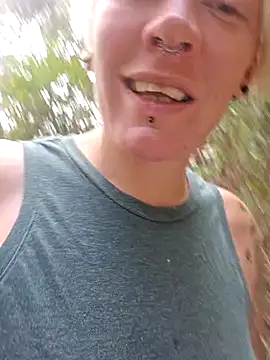 Snapshot of PinkTheHawk chatting on March 2025 04:35:01 AM PinkTheHawk online show from March 2025 04:35:01 AM