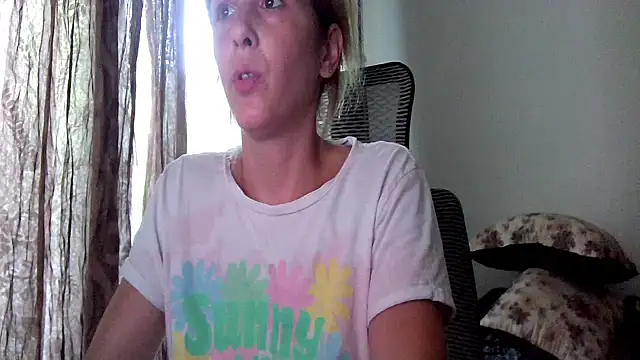 Snapshot of SexxyLety chatting on June 2026 12:22:01 PM SexxyLety online show from June 2026 12:22:01 PM