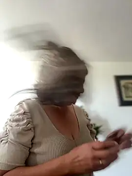 emma tour online show from November 2025 03:45:01 PM