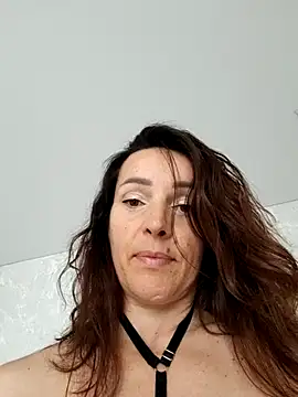 Snapshot of EvaXOAir chatting on July 2026 04:31:01 AM EvaXOAir online show from July 2026 04:31:01 AM