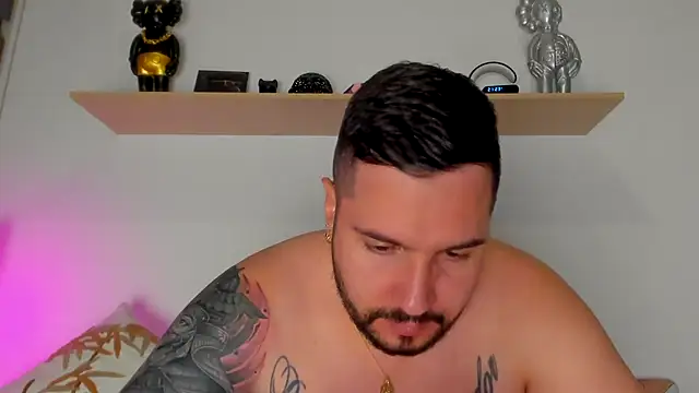 camilo restrepo21 online show from October 2025 02:18:01 AM